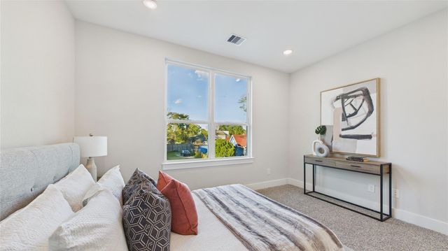 5027 Golden Forest Drive C, Houston, TX 77091