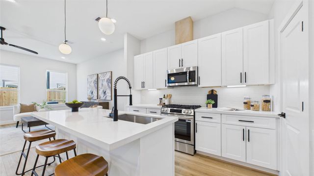 5027 Golden Forest Drive C, Houston, TX 77091