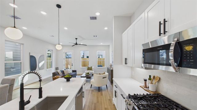 5027 Golden Forest Drive C, Houston, TX 77091