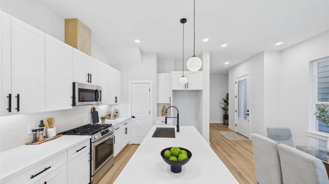 5027 Golden Forest Drive C, Houston, TX 77091