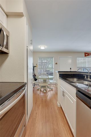 2207 Leon ST 204, Austin, TX 78705