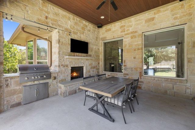 105 Aruba CT, Lakeway, TX 78734