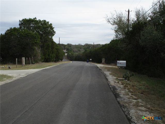 138 Bear Creek Drive, New Braunfels, TX 78132