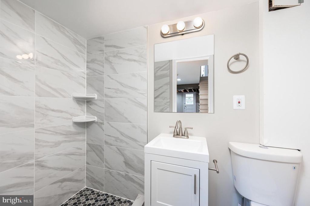 Image 23 of property listing at 3433 ORLANDO AVE, Baltimore, MD 21234