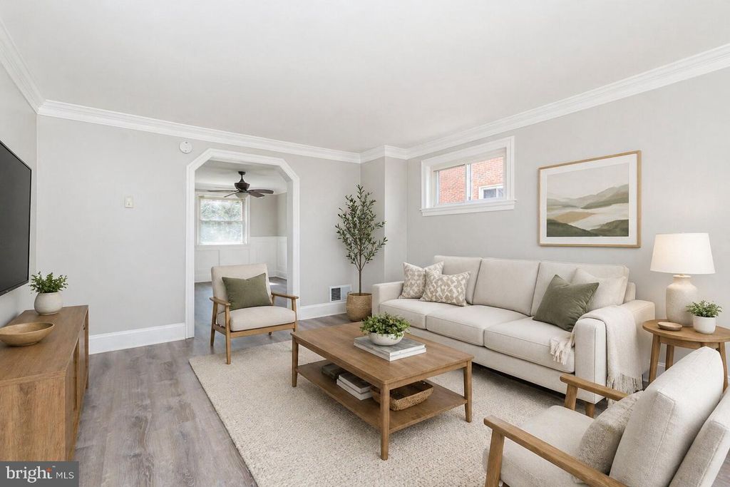 Image 4 of property listing at 3433 ORLANDO AVE, Baltimore, MD 21234