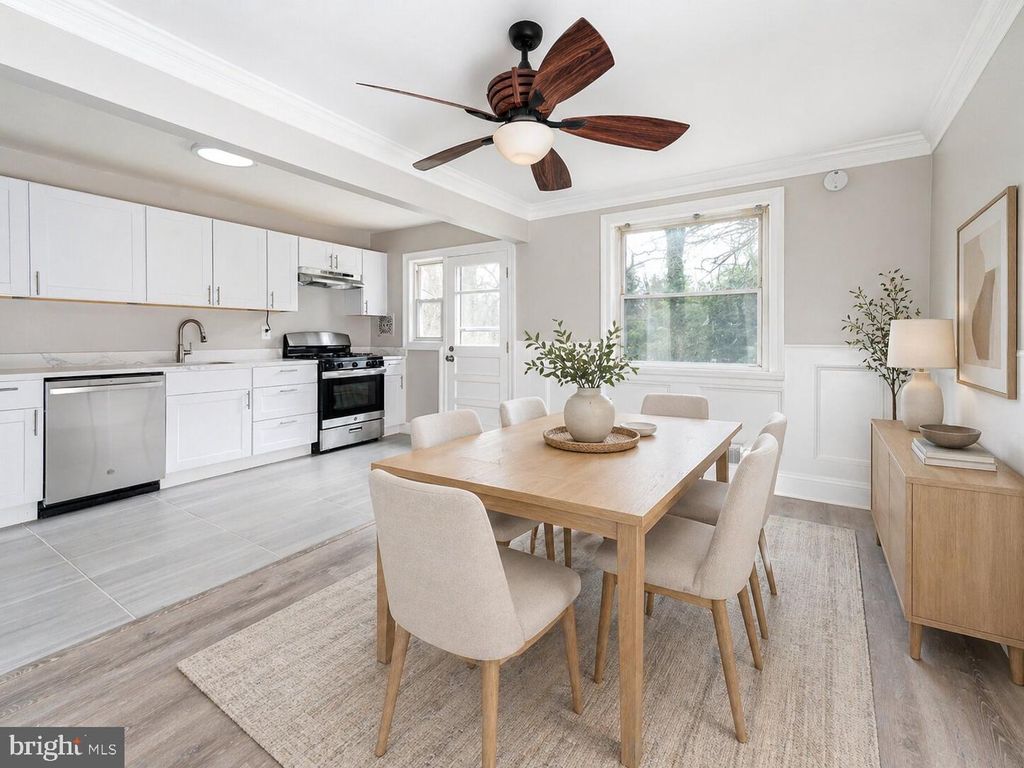 Image 7 of property listing at 3433 ORLANDO AVE, Baltimore, MD 21234