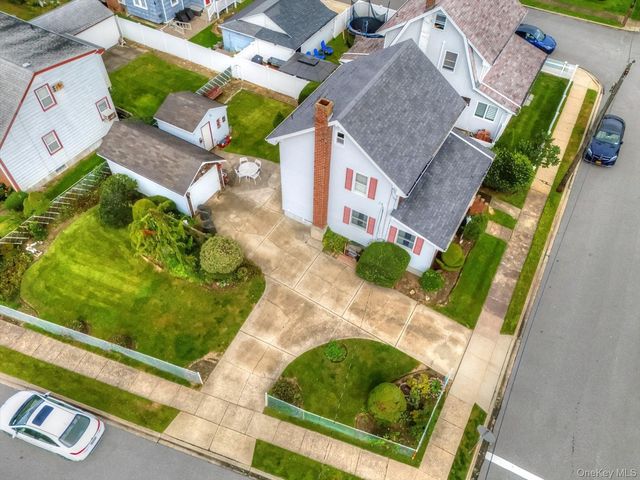 47 Chester Court, Oceanside, NY 11572