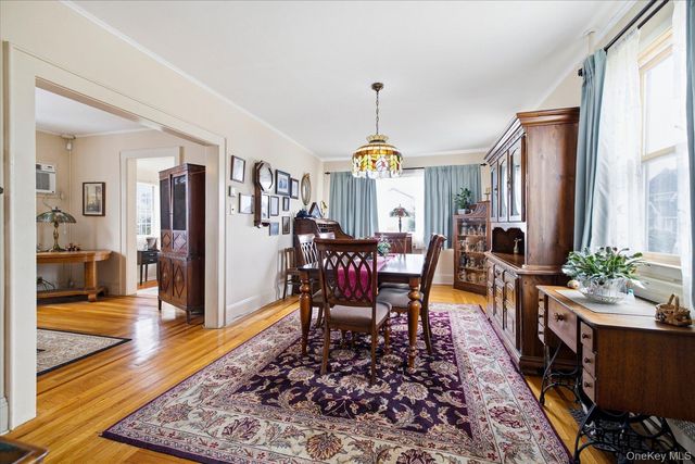 47 Chester Court, Oceanside, NY 11572