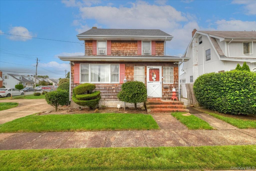 47 Chester Court, Oceanside, NY 11572 — photo 2
