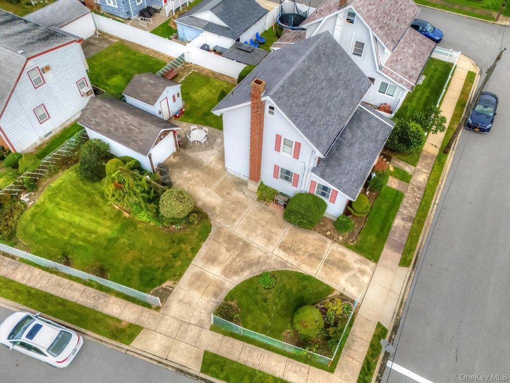 47 Chester Court, Oceanside, NY 11572 — photo 4