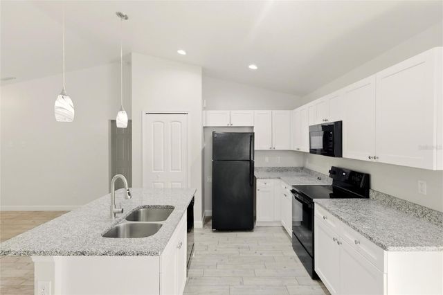 19095 ROOSEVELT AVENUE, Port Charlotte, FL 33954