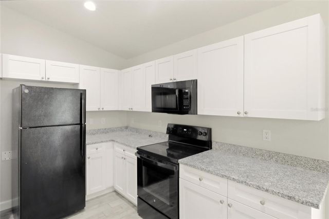 19095 ROOSEVELT AVENUE, Port Charlotte, FL 33954