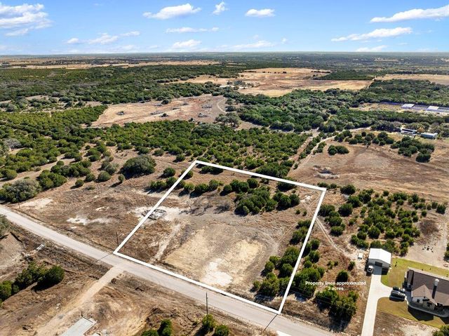 155 Whispering Wind RD, Bertram, TX 78605