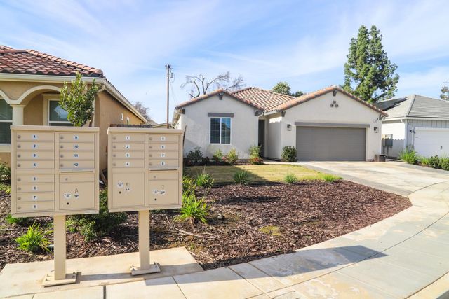 2040 Descanso Avenue, Clovis, CA 93619