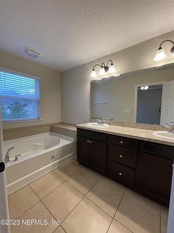41 NELSON Lane, St. Johns, FL 32259