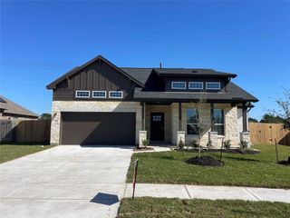 402 Merlot Drive, Alvin, TX 77511
