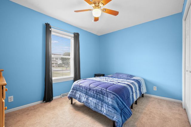 1138 Wintercherry Lane, Vicksburg, MI 49097