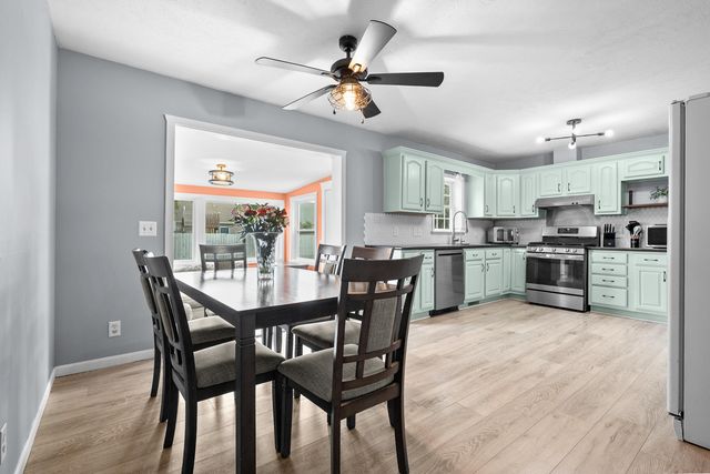 1138 Wintercherry Lane, Vicksburg, MI 49097