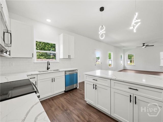 68 Harriet Drive, Lavonia, GA 30553