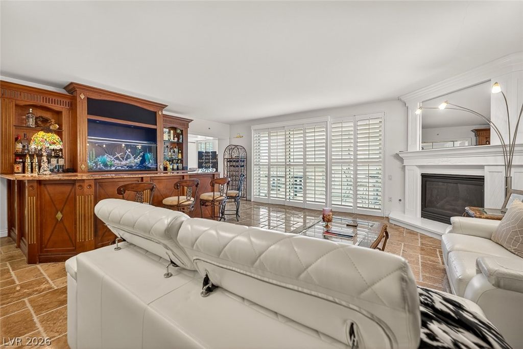 2747 Paradise Road 501, Las Vegas, NV 89109