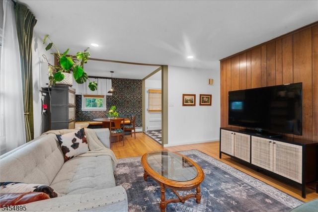 1 Eisenhower Dr, West Milford Twp., NJ 07480