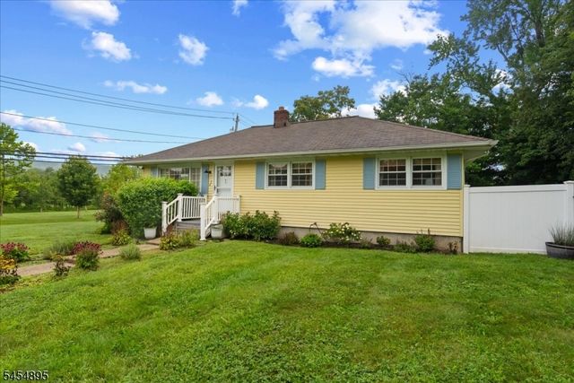 1 Eisenhower Dr, West Milford Twp., NJ 07480