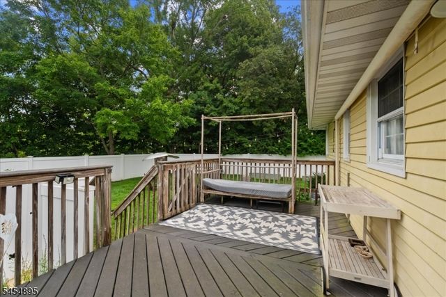 1 Eisenhower Dr, West Milford Twp., NJ 07480