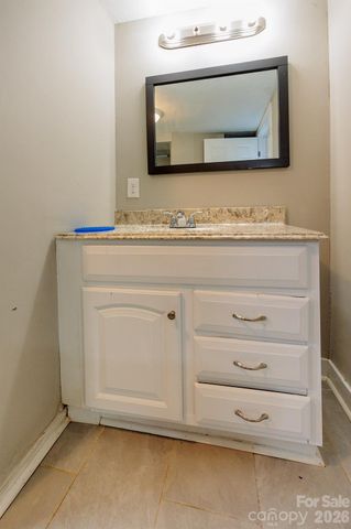 1209 Wilson W Lee Boulevard, Statesville, NC 28677