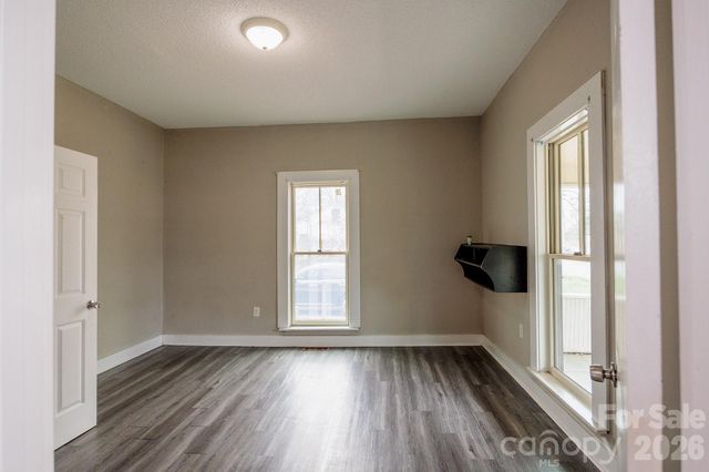 1209 Wilson W Lee Boulevard, Statesville, NC 28677