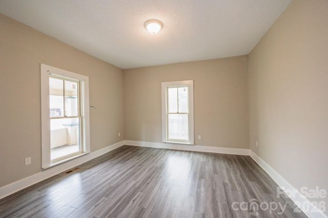 1209 Wilson W Lee Boulevard, Statesville, NC 28677