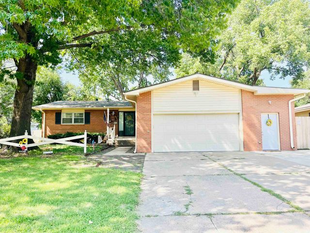 504 Warren Rd, El Dorado, KS 67042