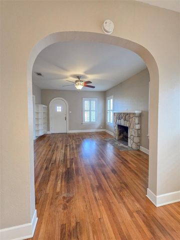 3901 Red River ST A, Austin, TX 78751