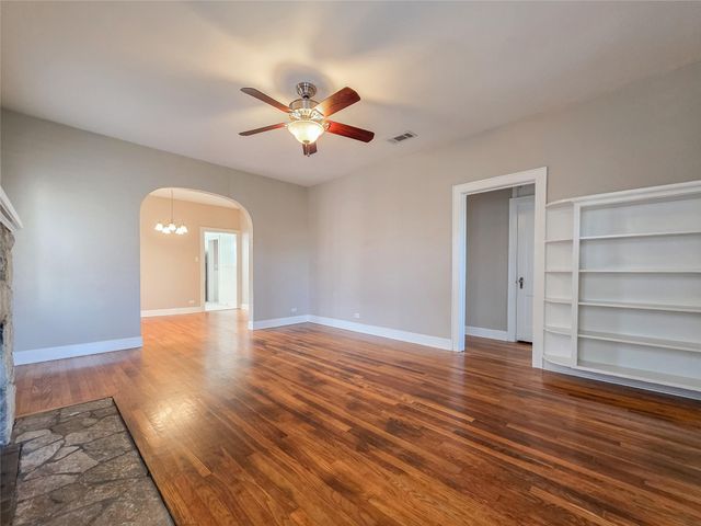 3901 Red River ST A, Austin, TX 78751