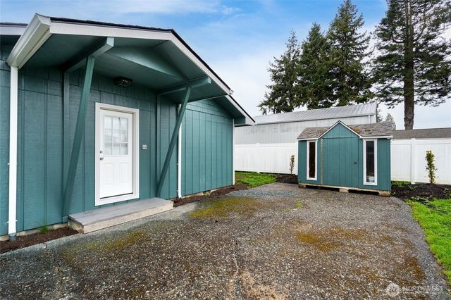 944 Fidalgo Street, Sedro Woolley, WA 98284