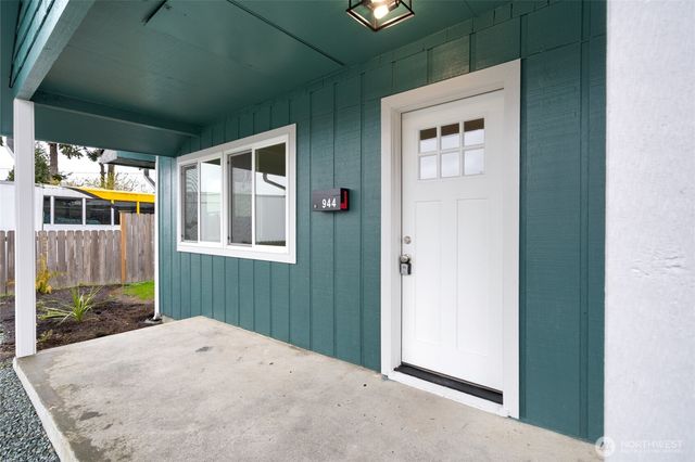 944 Fidalgo Street, Sedro Woolley, WA 98284