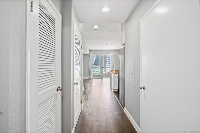 445 Island Ave 719, San Diego, CA 92101