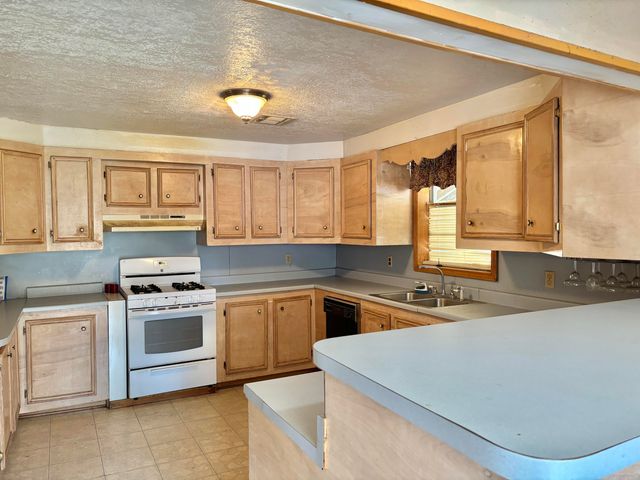 1417 Eddy, Vinton, LA 70668