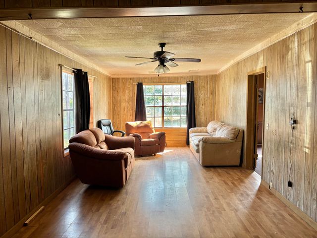 1417 Eddy, Vinton, LA 70668