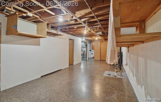 23223 Panama Avenue, Warren, MI 48091