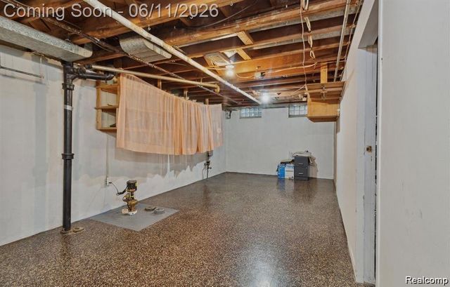 23223 Panama Avenue, Warren, MI 48091