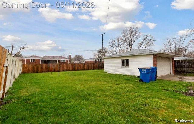23223 Panama Avenue, Warren, MI 48091