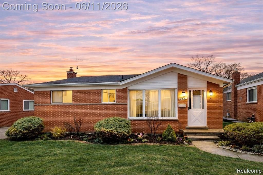 23223 Panama Avenue, Warren, MI 48091