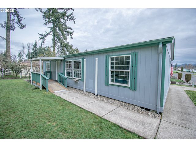 700 N MILL St 1, Creswell, OR 97426