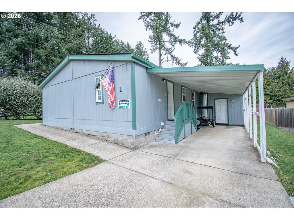 700 N MILL St 1, Creswell, OR 97426