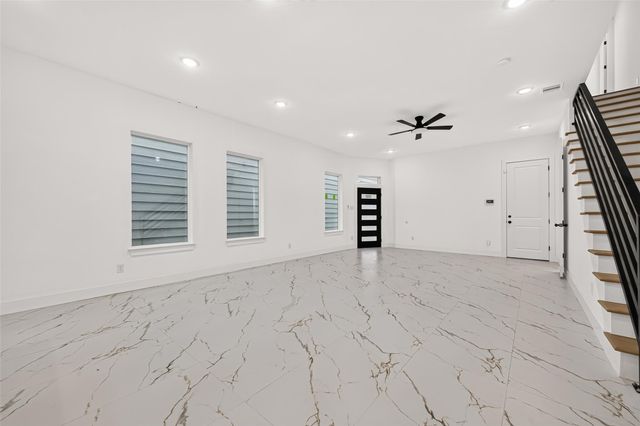 7719 Bowen Street, Houston, TX 77051