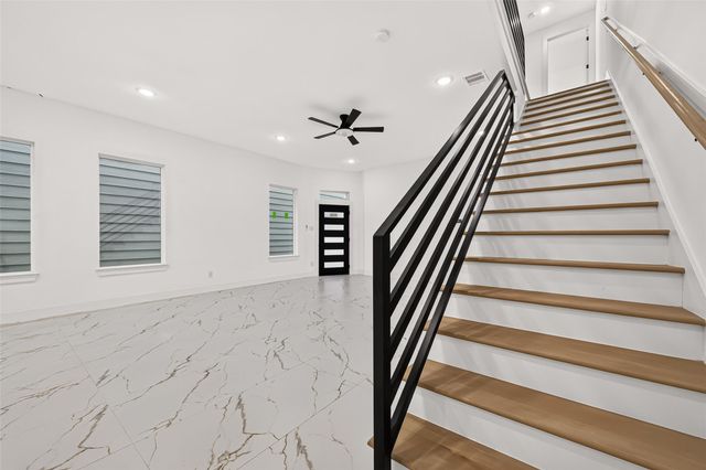 7719 Bowen Street, Houston, TX 77051