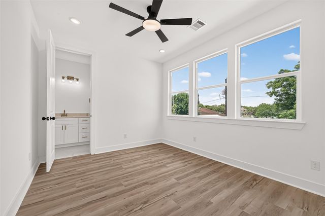 7719 Bowen Street, Houston, TX 77051