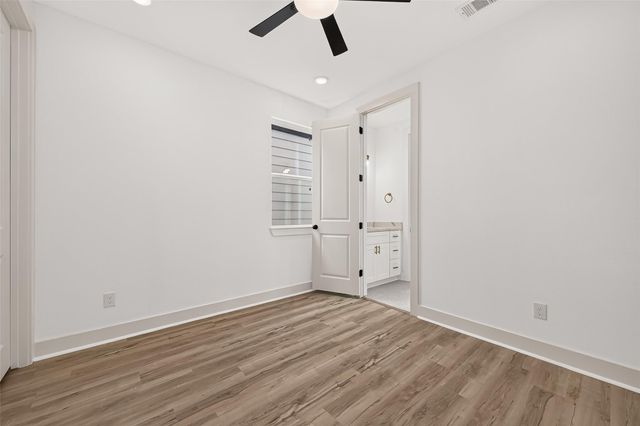 7719 Bowen Street, Houston, TX 77051