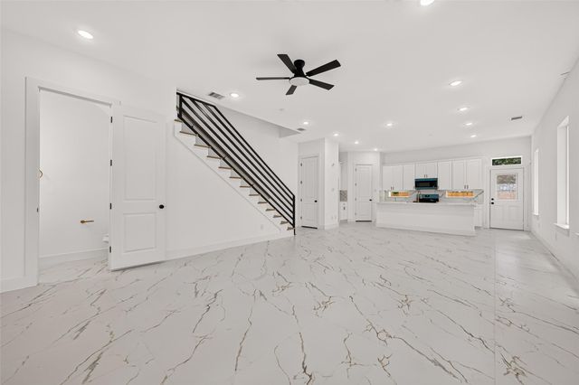 7719 Bowen Street, Houston, TX 77051