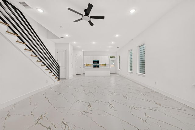 7719 Bowen Street, Houston, TX 77051